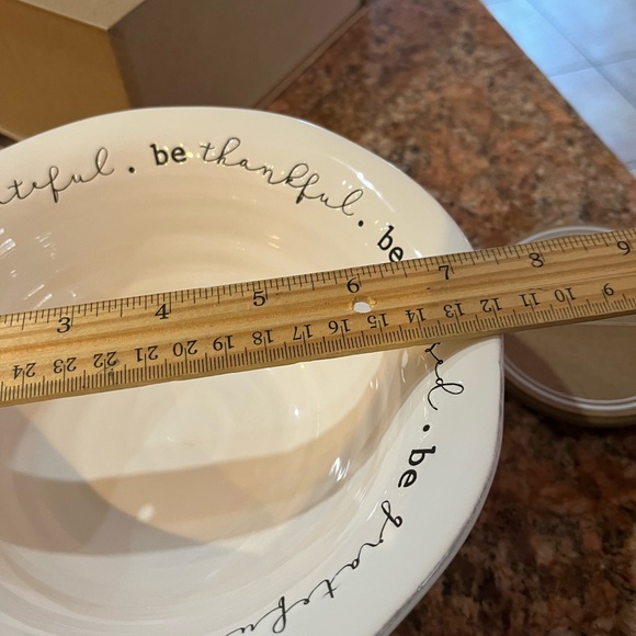 The Thankful Bowl by Mud Pie. “Be thankful, Be blessed”, Be grateful”. - Picture 6 of 8